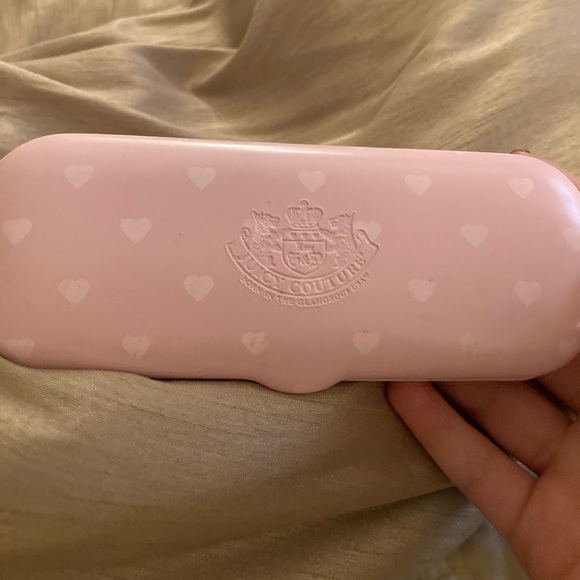 Juicy couture eyeglass case
